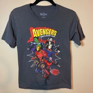 Boys Medium Gray Avengers Graphic Tee
